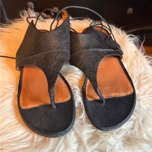 Chic Black Textured Sandals - ties around ankle